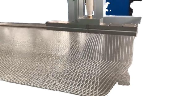 Reinraum Edelstahl Türen Klebmaschine Produktionslinie 550KG für LED-Leuchten