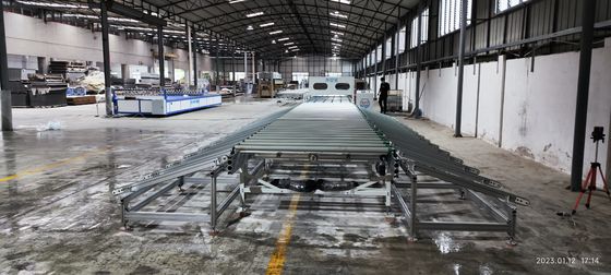 Klebesprühleitung für EPS-XPS- oder Aluminium-Honeyballplatten