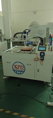 Maschine zur Verteilung von Epoxidharz für Split-Core-Stromtransformatoren mit PU-Klebertyp 2C