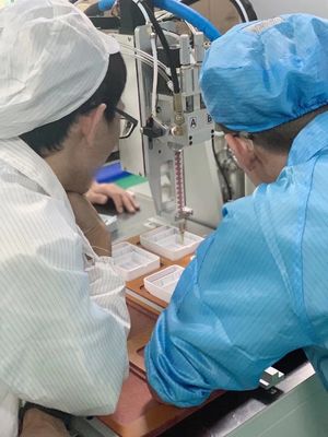Elektrisch angetriebene Klebe-Potting-Maschine für LED-Treiber-Potting-Lösung