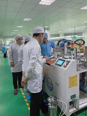 Elektrisch angetriebene Klebe-Potting-Maschine für LED-Treiber-Potting-Lösung