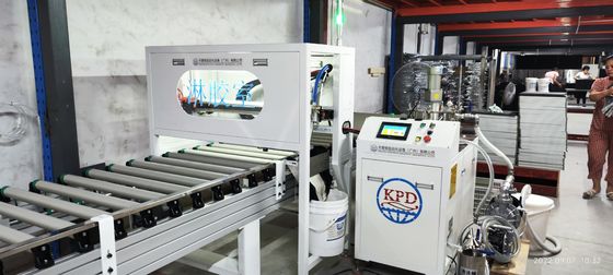 Vollautomatische Klebe-Sprühmaschine für Isolierung integrierte Platten-Produktionslinie MGO-Panels feuerfeste Tür